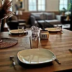 La Rochelaise : Calme & Somptueux Dans L'hyper Centre. Apartment *