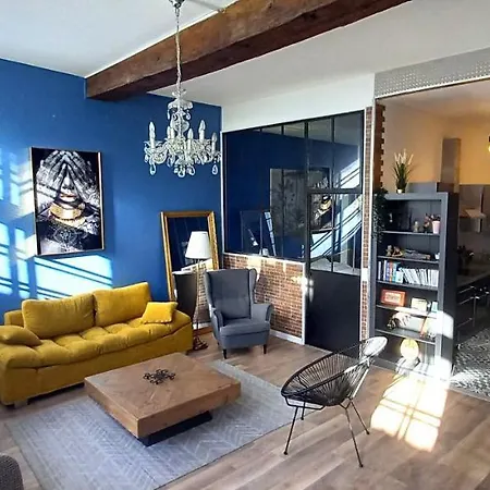 La Rochelaise : Calme&somptueux Dans L'hyper Centre. Appartement *