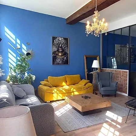 La Rochelaise : Calme&somptueux Dans L'hyper Centre. Appartement *