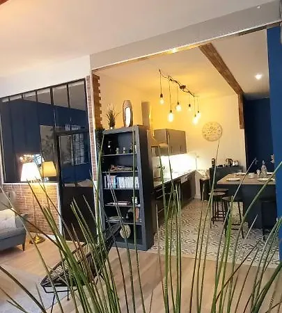 La Rochelaise : Calme&somptueux Dans L'hyper Centre. Appartement *