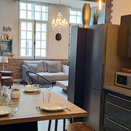 La Rochelaise : Calme & Somptueux Dans L'hyper Centre. La Rochelle (Charente-Maritime)