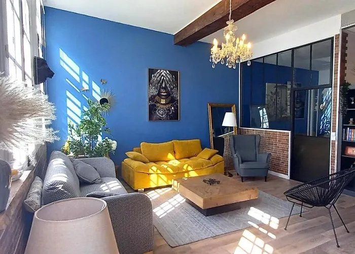 La Rochelaise : Calme & Somptueux Dans L'hyper Centre. Appartement *