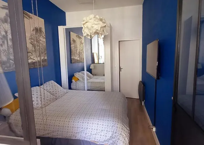 La Rochelaise : Calme & Somptueux Dans L'hyper Centre. Appartement La Rochelle (Charente-Maritime)