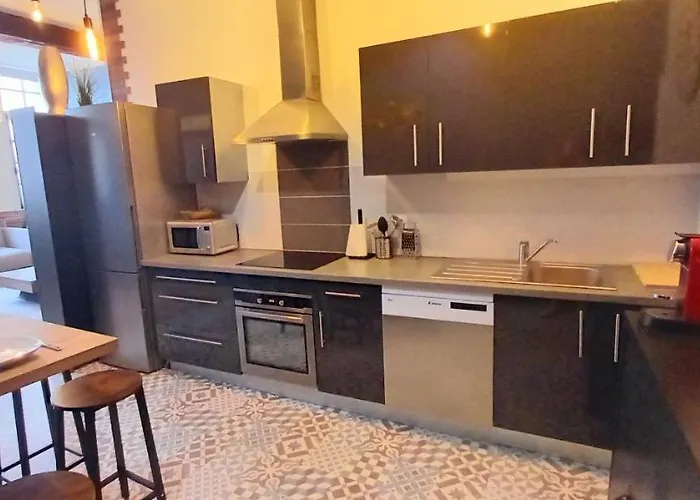 Appartement La Rochelaise : Calme & Somptueux Dans L'hyper Centre. *